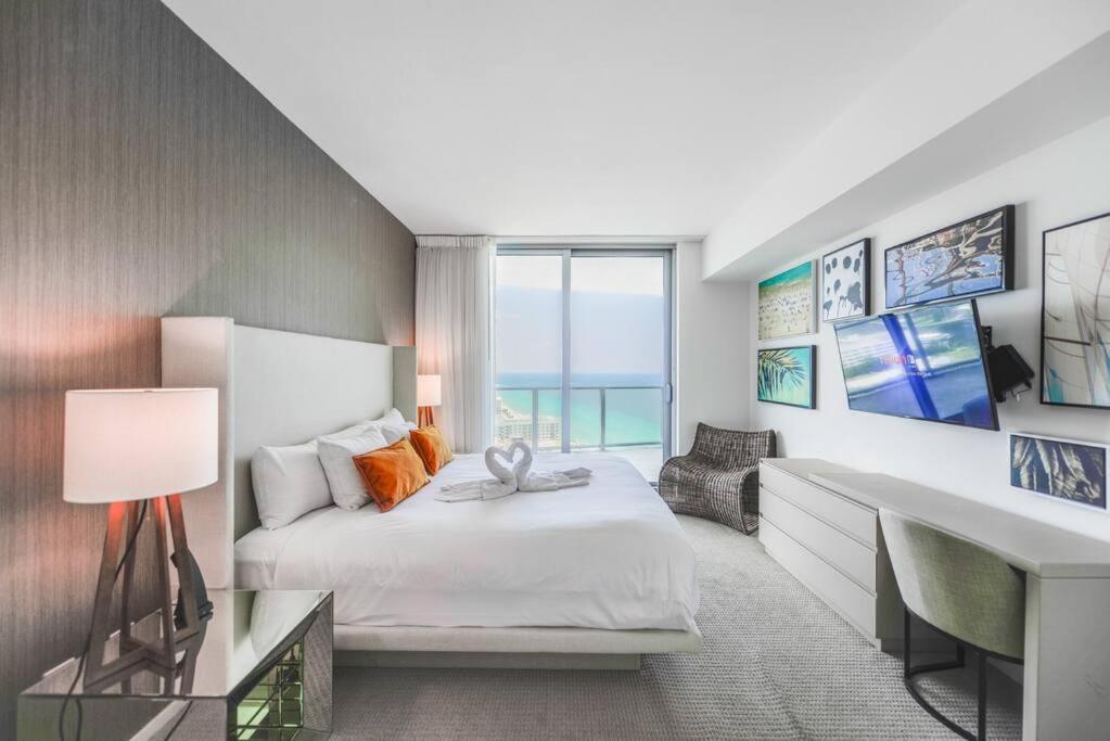 Spectacular Sunset Views Over The Ocean At Hollywood Exteriör bild